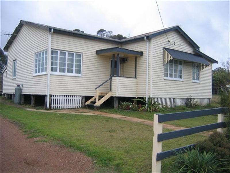 17 Cheadle Street, Yarraman QLD 4614
