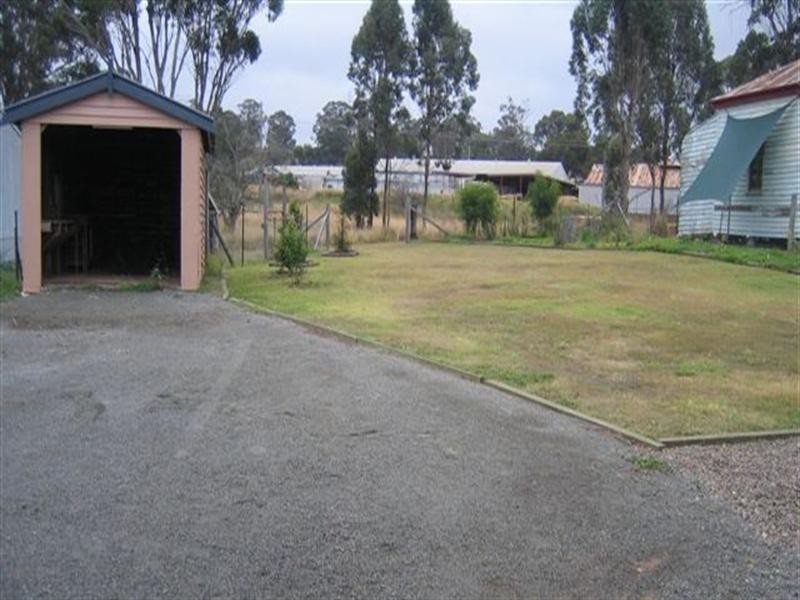 17 Cheadle Street, Yarraman QLD 4614