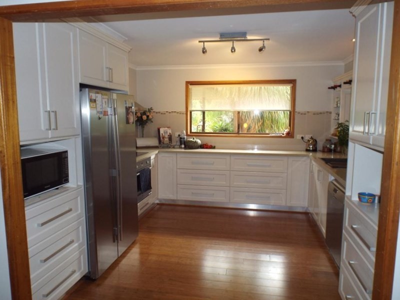 21 Bella Vista Avenue, Kingaroy QLD 4610