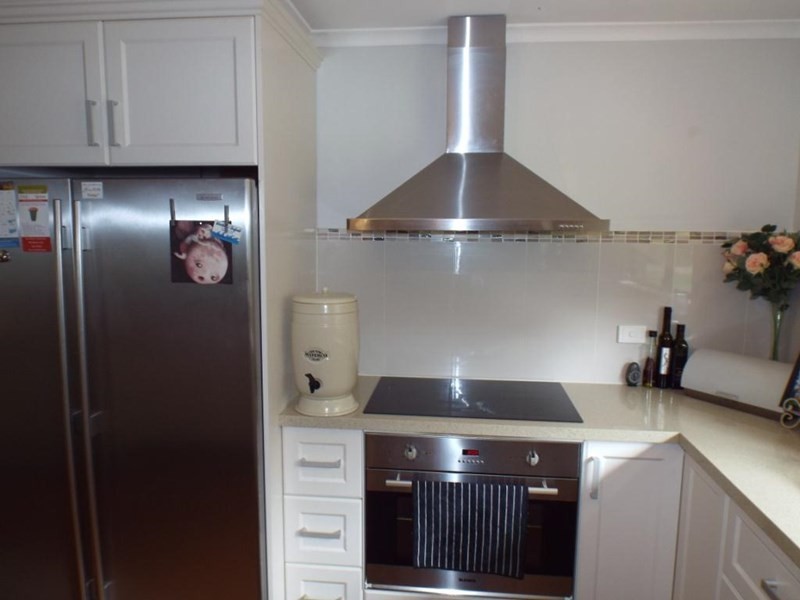 21 Bella Vista Avenue, Kingaroy QLD 4610