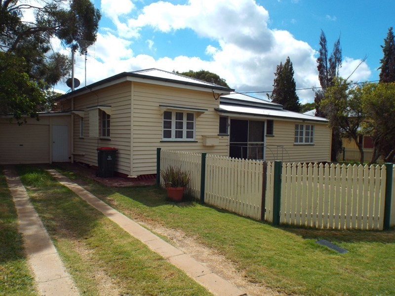 66 Alford Street, Kingaroy QLD 4610