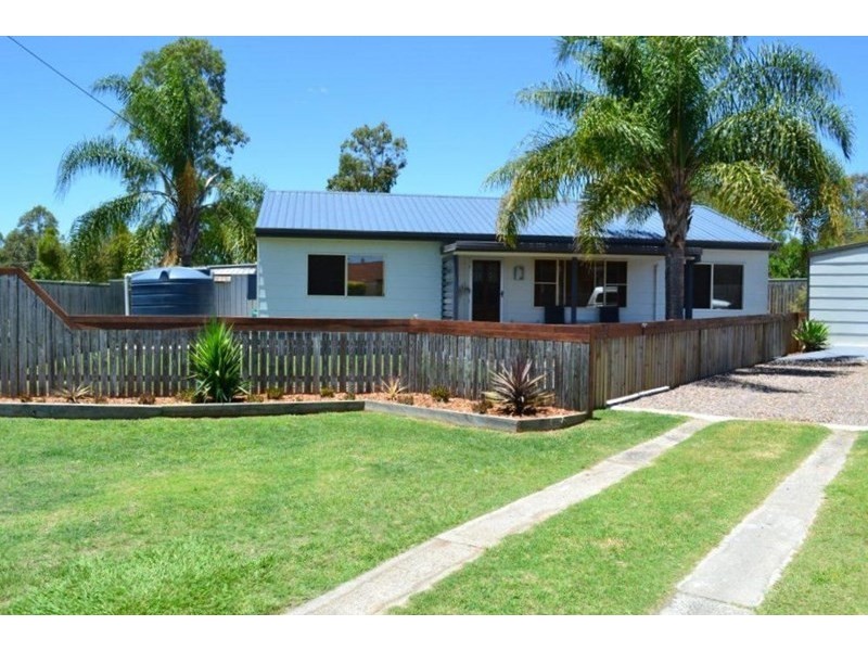 19 Birdie Street, Nanango QLD 4615