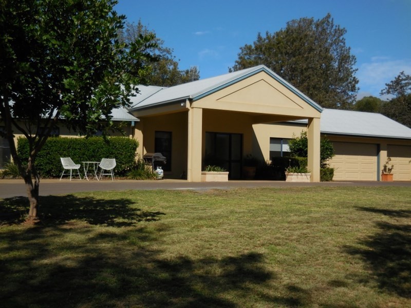 3 matthew, Kingaroy QLD 4610