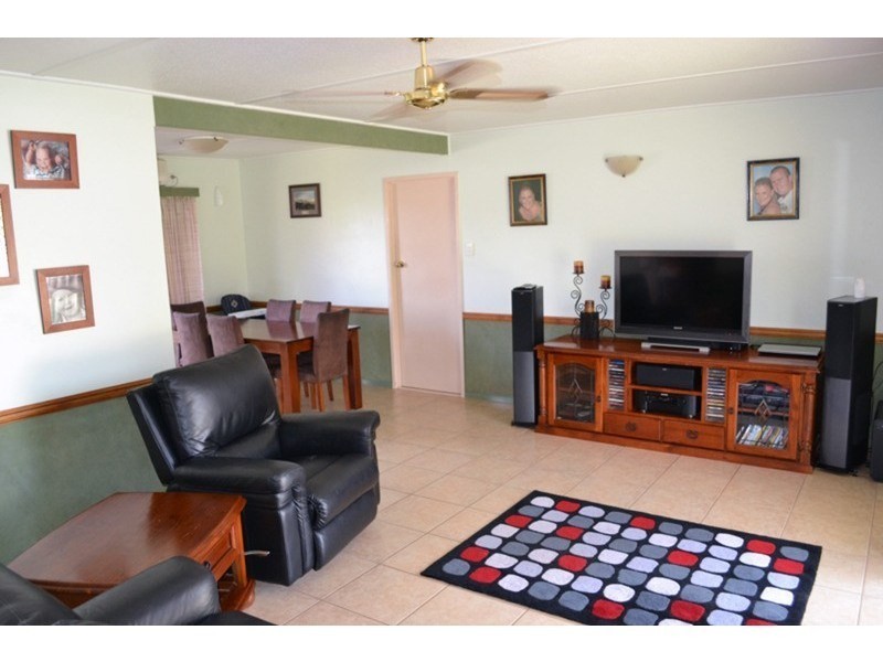 98-100 Moore Street, Kingaroy QLD 4610