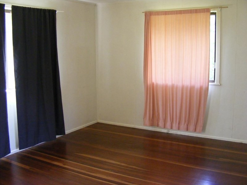 Blackbutt QLD 4306