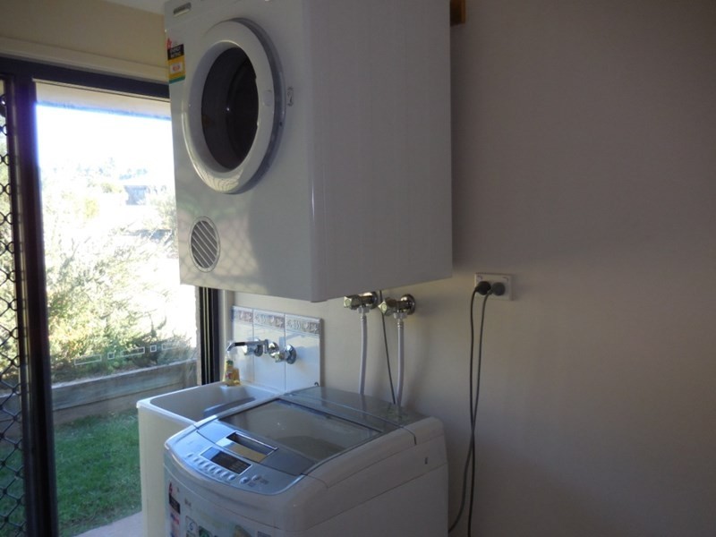 11 tidar, Kingaroy QLD 4610