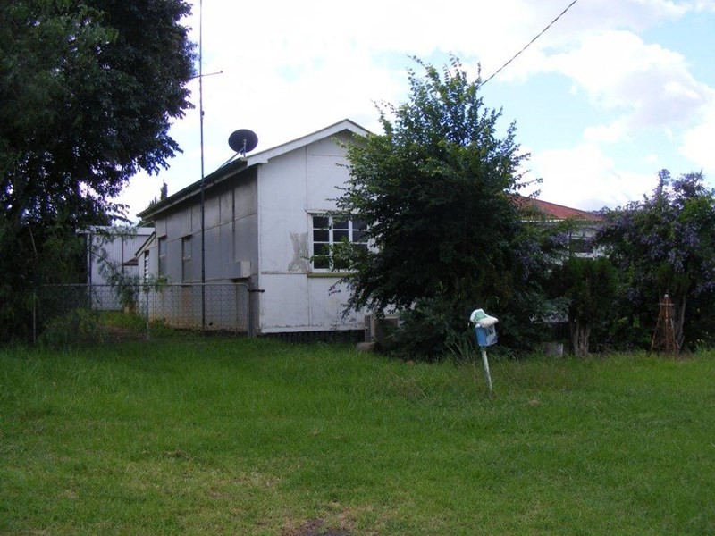 61 Barr-Smith, Yarraman QLD 4614