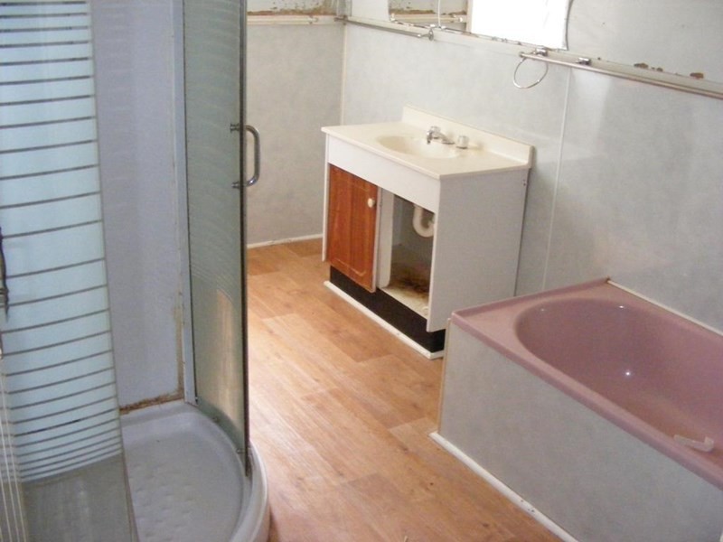 61 Barr-Smith, Yarraman QLD 4614
