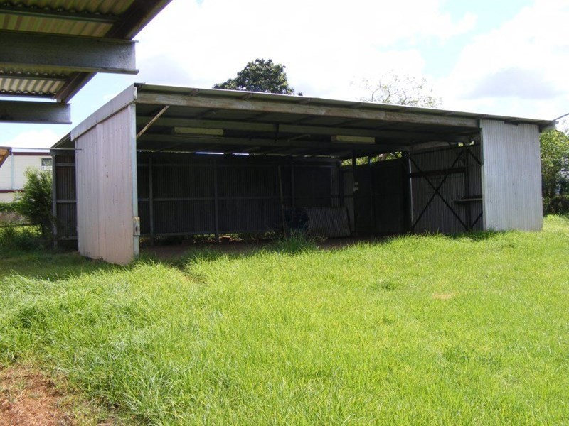 61 Barr-Smith, Yarraman QLD 4614