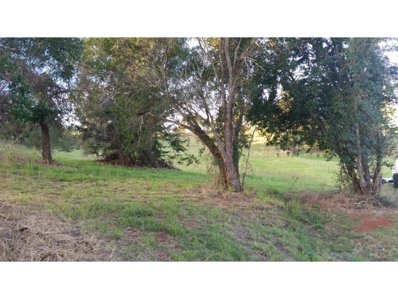 12 Rosalie Drive, Yarraman QLD 4614