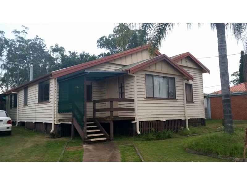 67 Chester Street, Nanango QLD 4615