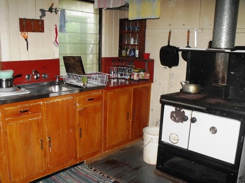 67 Chester Street, Nanango QLD 4615