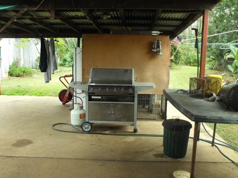 67 Chester Street, Nanango QLD 4615