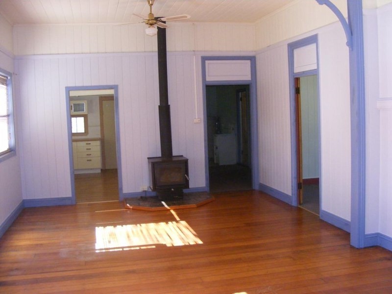 26 G.S.Wilson Dve., Nanango QLD 4615