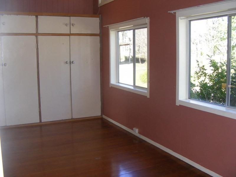 26 G.S.Wilson Dve., Nanango QLD 4615