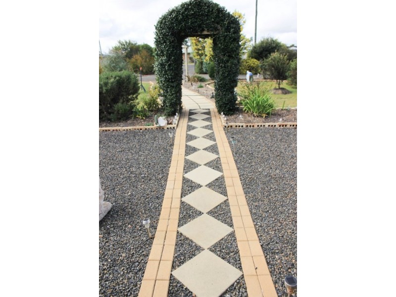 9 albion, Kingaroy QLD 4610