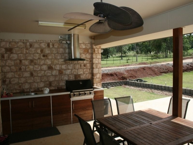 22 Sonaree Drive, Kingaroy QLD 4610