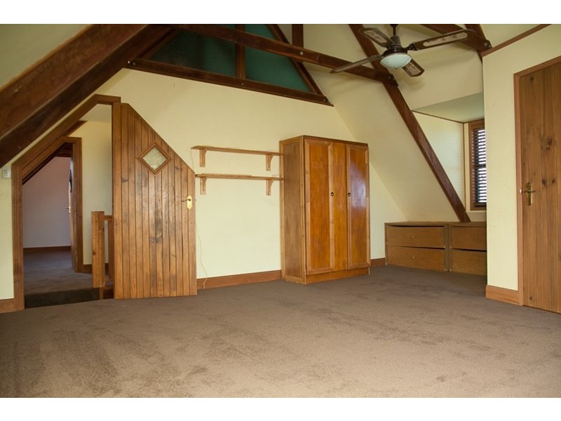 37 Hicken Way, Nanango QLD 4615