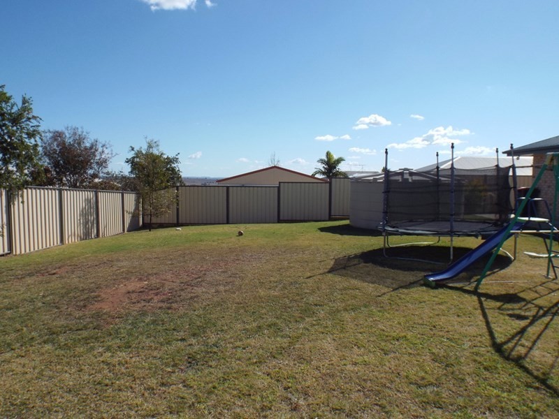 34 Hillview Parade, Kingaroy QLD 4610