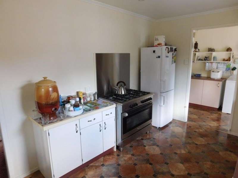 East Nanango QLD 4615