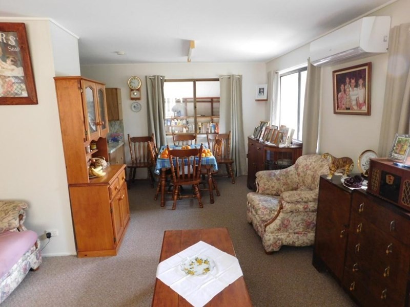 Blackbutt QLD 4306