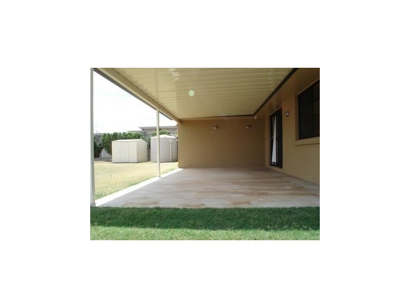 35 Hillview Parade, Kingaroy QLD 4610