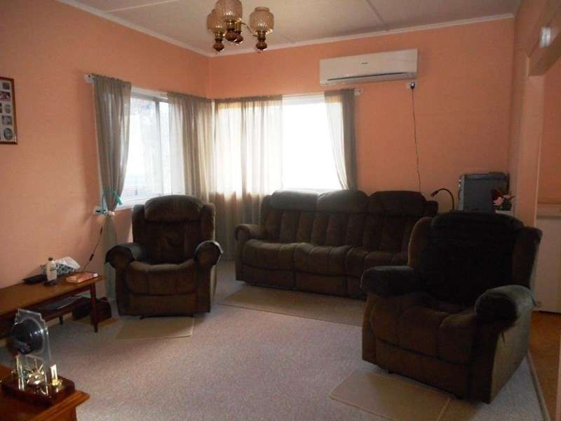 280 Parsons Road, Nanango QLD 4615