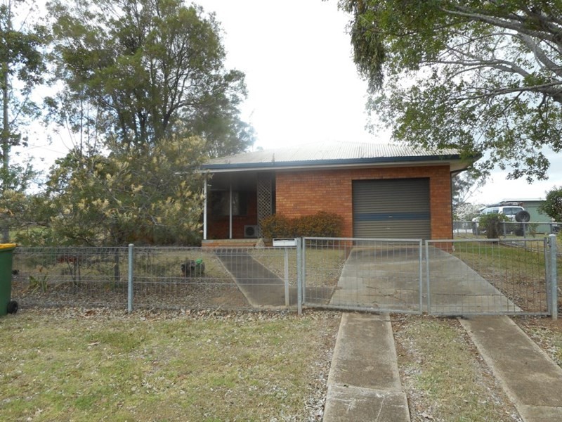 2 Watson Street, Yarraman QLD 4614