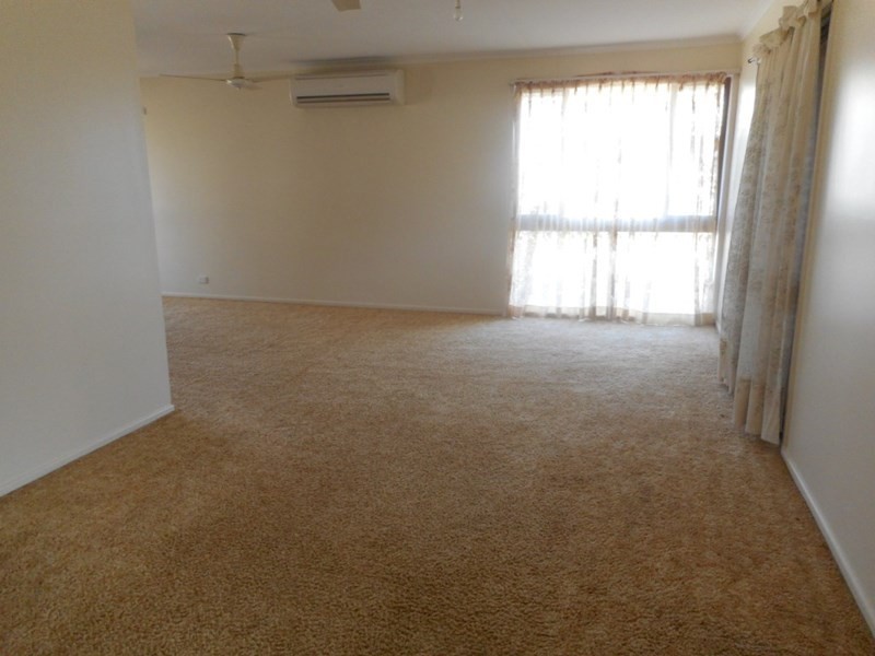 2 Watson Street, Yarraman QLD 4614