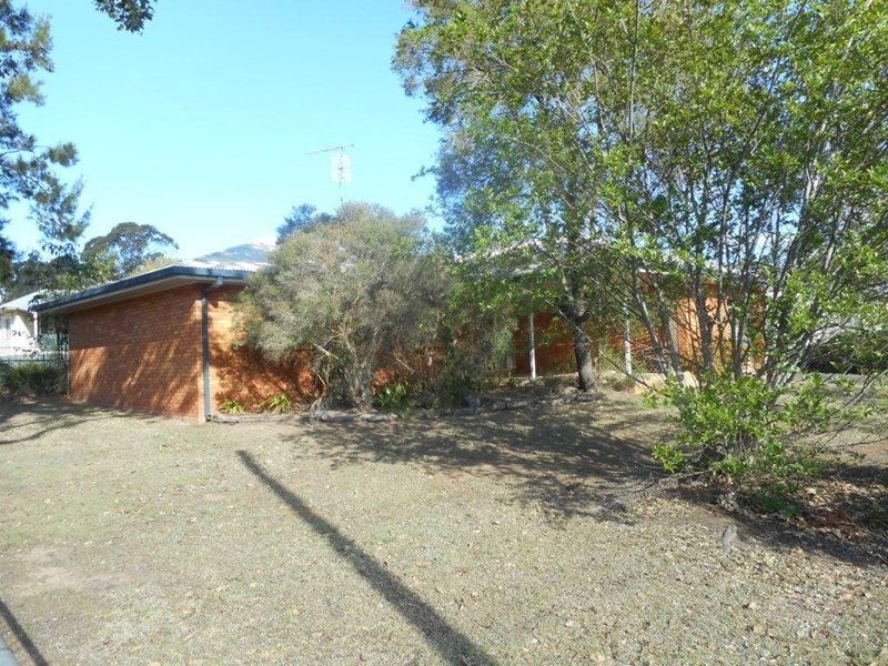 2 Watson Street, Yarraman QLD 4614