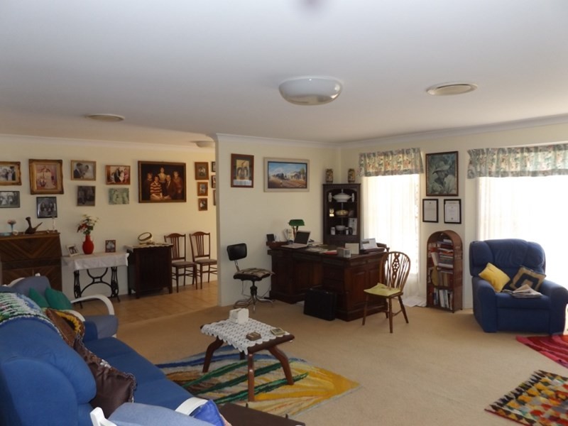 39 BURNETT, Kingaroy QLD 4610