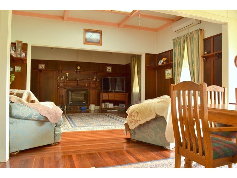 18 Albert Street, Kingaroy QLD 4610