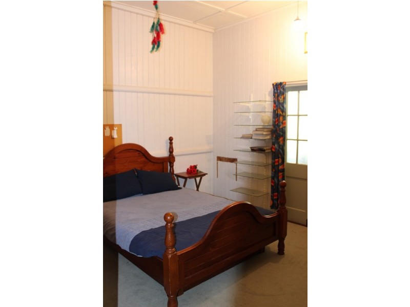 18 Albert Street, Kingaroy QLD 4610