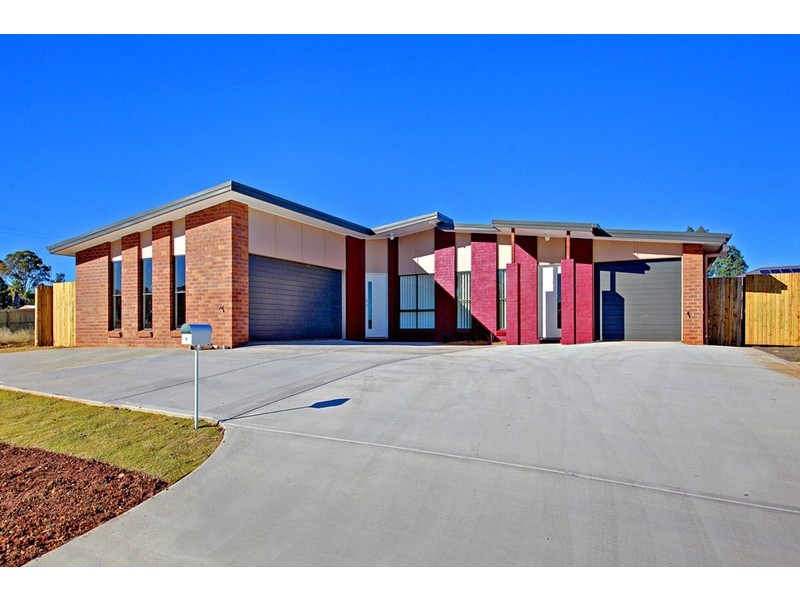 1and2/39 Buckingham Street, Kingaroy QLD 4610