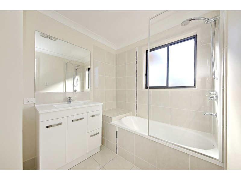 1and2/39 Buckingham Street, Kingaroy QLD 4610