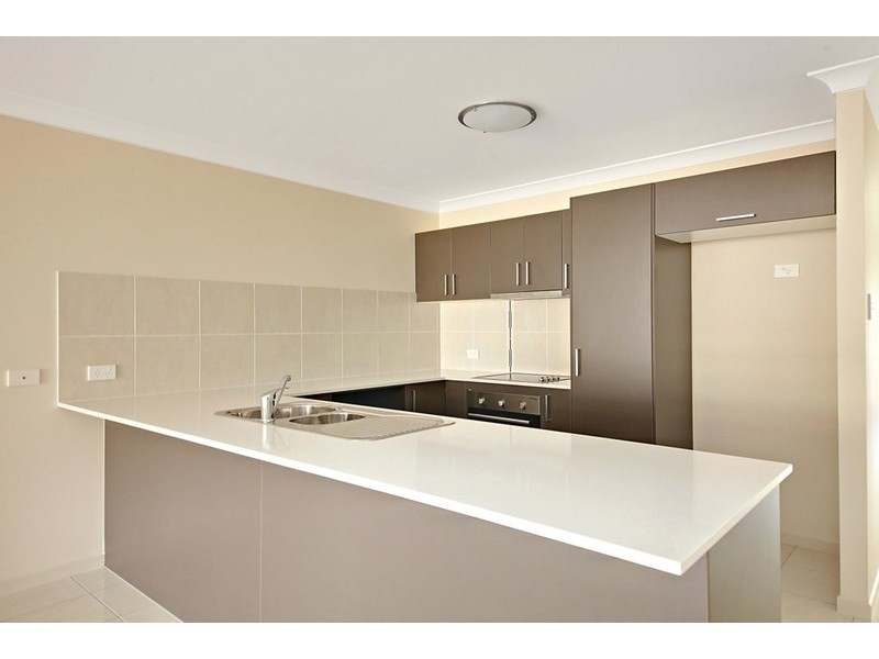 1and2/39 Buckingham Street, Kingaroy QLD 4610