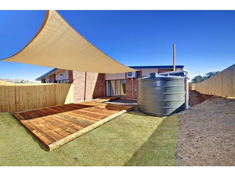 1and2/39 Buckingham Street, Kingaroy QLD 4610