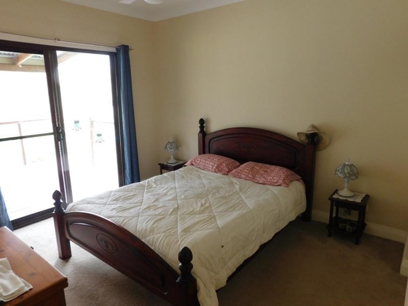 232 Franks Road, Blackbutt QLD 4306
