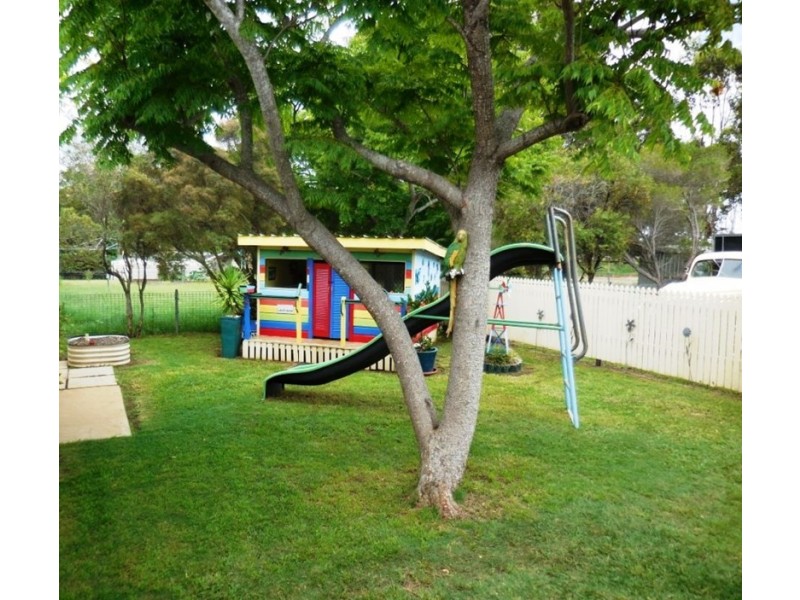 2 AGNES, Kingaroy QLD 4610