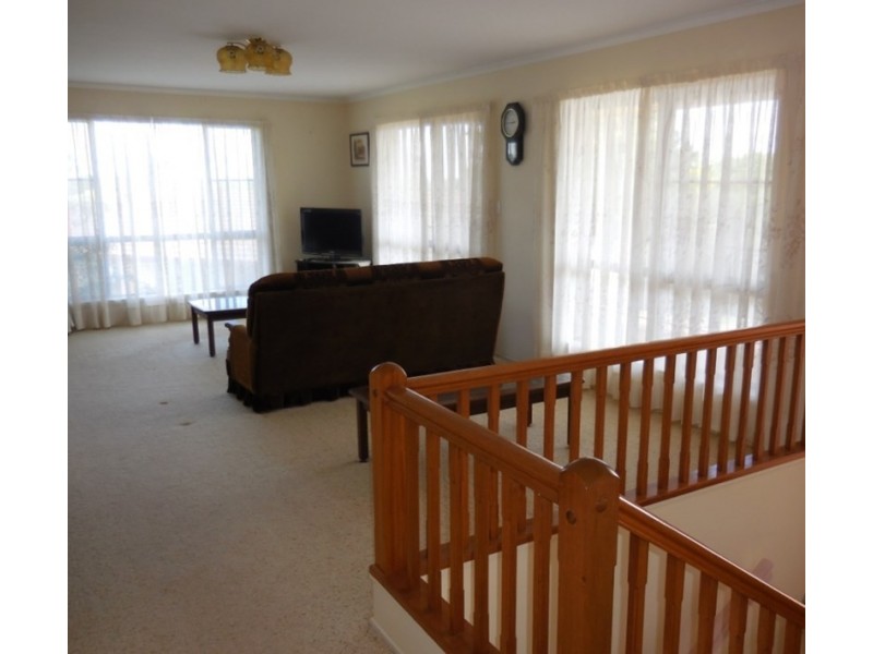 8 Vernor Place, Kingaroy QLD 4610