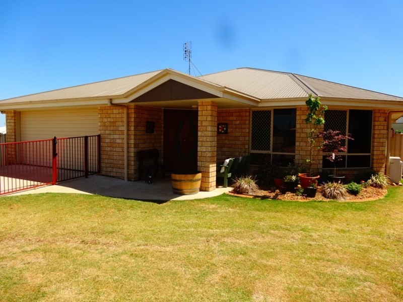 42 bottlebrush, Kingaroy QLD 4610