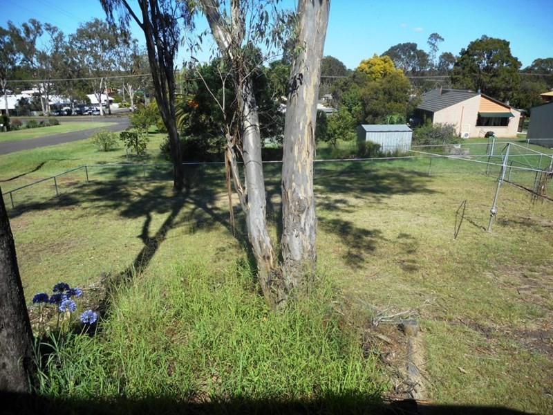 1 Hunter Street, Nanango QLD 4615
