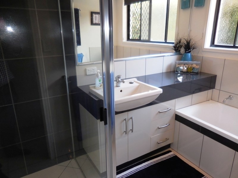 7 JACARANDA Avenue, Kingaroy QLD 4610