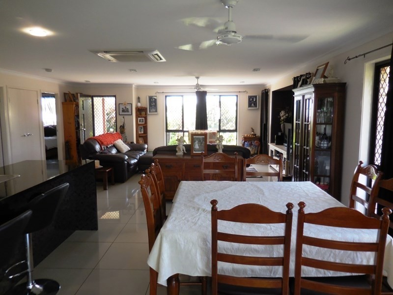 7 JACARANDA Avenue, Kingaroy QLD 4610