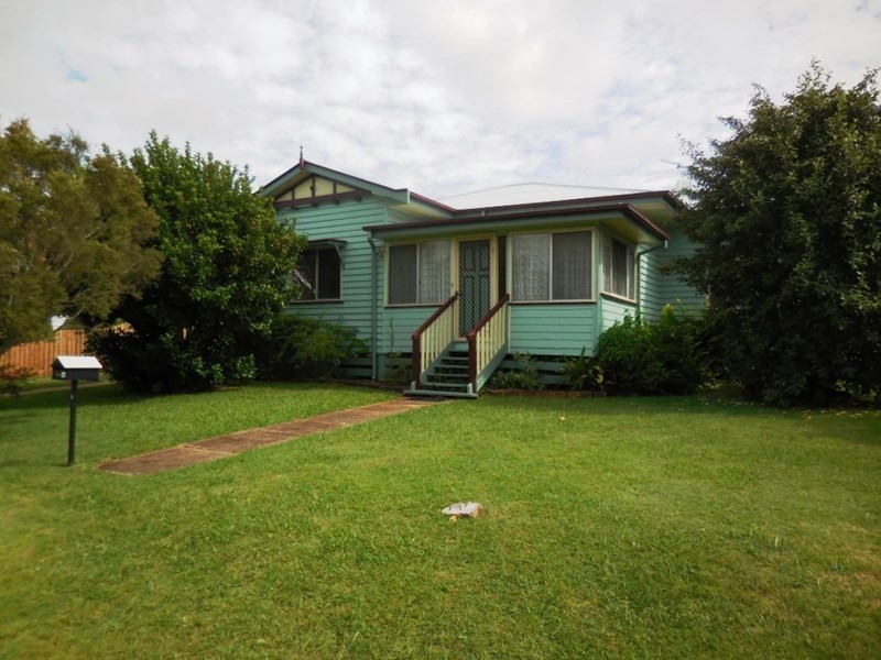 12 Fitzroy, Kingaroy QLD 4610