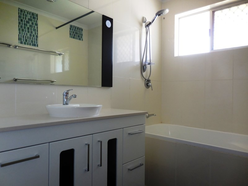 4 Daphne, Kingaroy QLD 4610