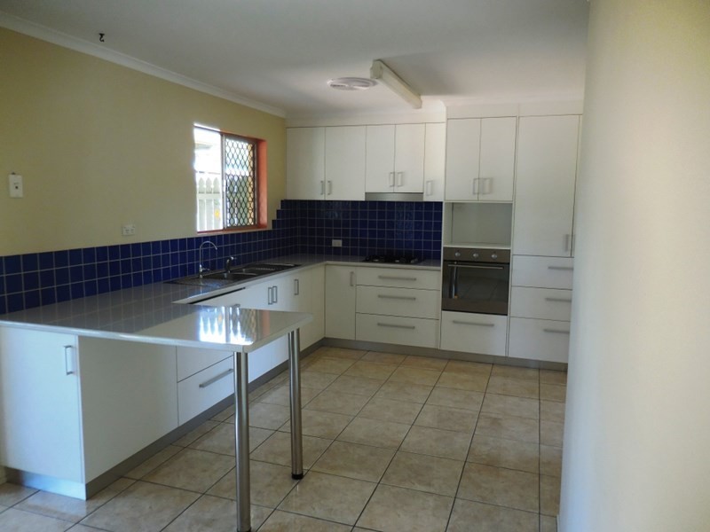 4 Daphne, Kingaroy QLD 4610