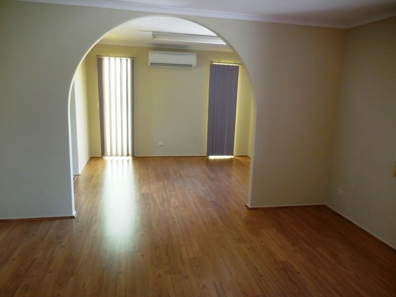 4 Daphne, Kingaroy QLD 4610