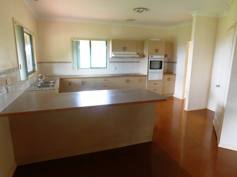 12125 D’Aguilar Highway, Yarraman QLD 4614