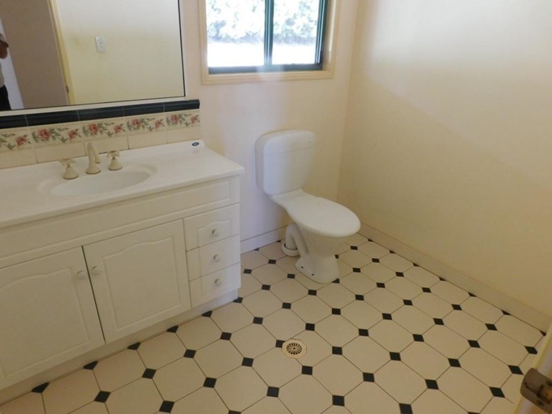 12125 D’Aguilar Highway, Yarraman QLD 4614